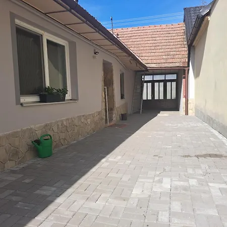 Karolinka * Radějov